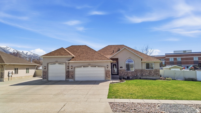 860 W 2980 S
                     MLS #2144170