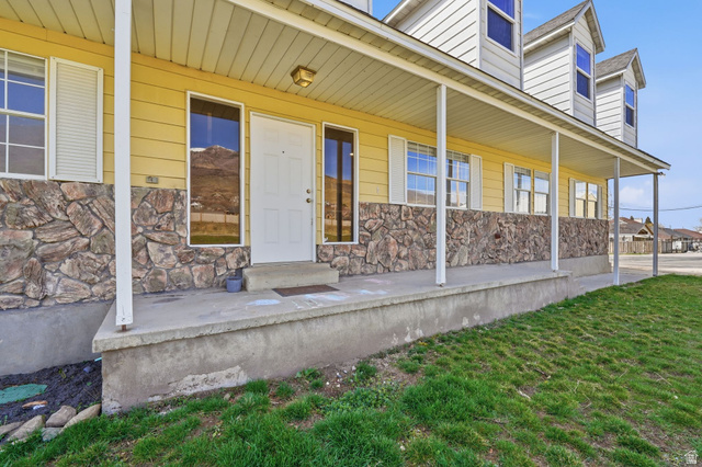 1202 E MUTTON HOLLOW RD, Kaysville UT 84037
