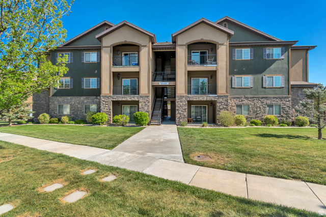 203 E Jordan Ridge Blvd #207
                     MLS #2144259