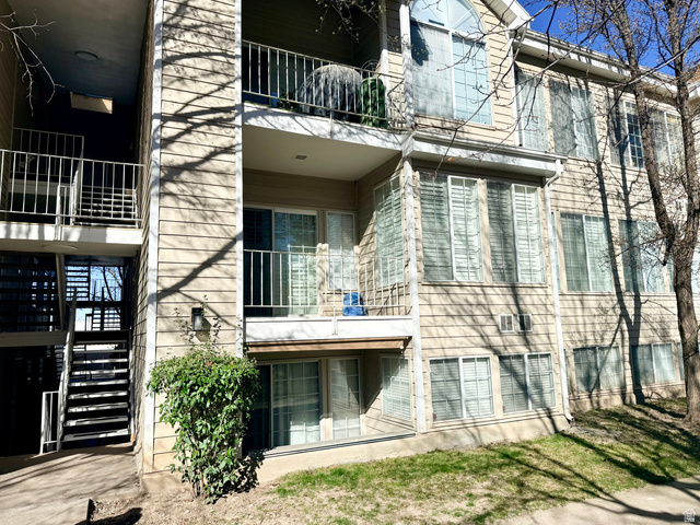 Main photo for 650 S Main St #6206