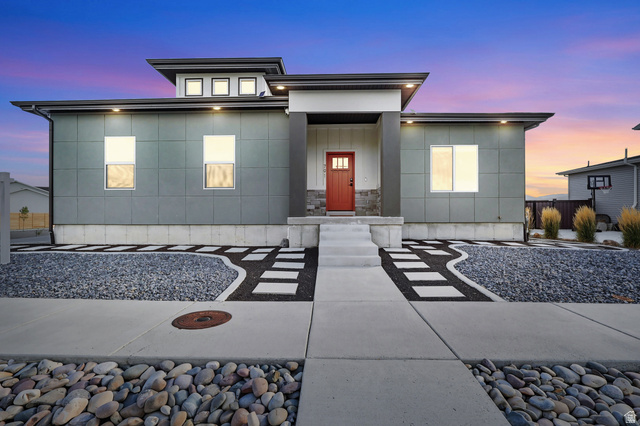 Main photo for 791 W 20 N