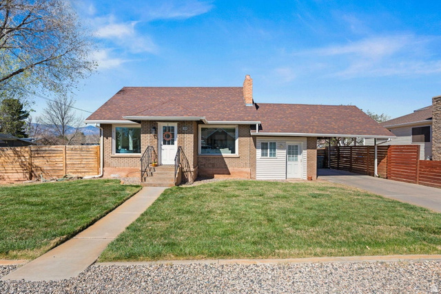 39 E 300 S
                     MLS #2144351