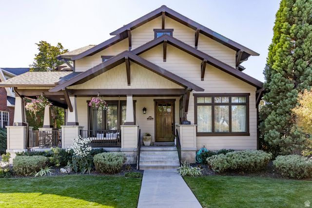 1840 E Herbert Ave
                     MLS #2144554