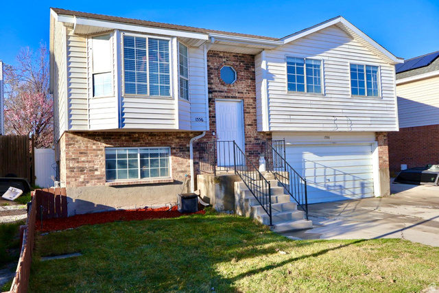 1556 W CRYSTAL DR, West Jordan UT 84084