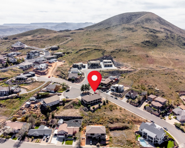 2541 W Spilsbury Ct
                     MLS #2144691