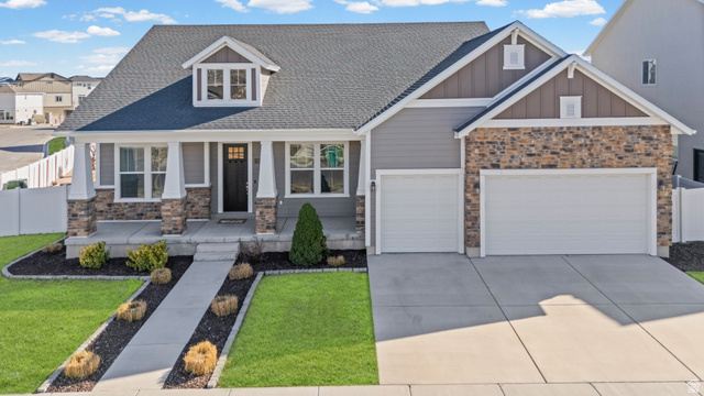 3301 W Cramden Dr
                     MLS #2144743