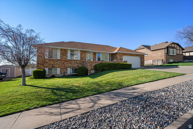 1543 N CHERRY BLOSSOM DR, Farmington UT 84025