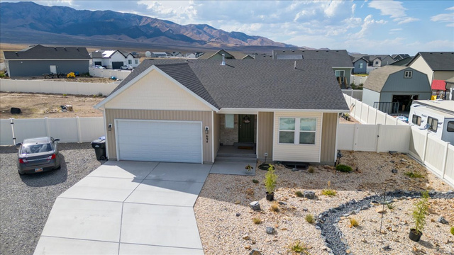 694 W Jedediah Way S, Grantsville, UT 84029 — photo 4