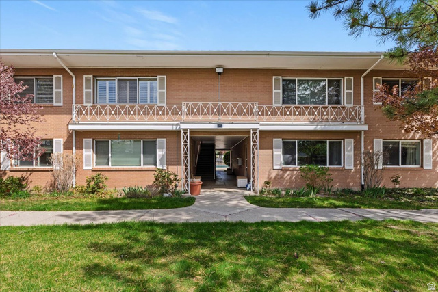 2223 E CARRIAGE LN #48, Holladay UT 84117