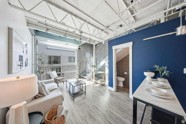 360 W Broadway  ##604
                     MLS #2145049