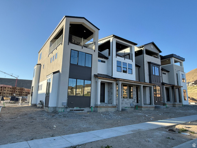 2998 W Windscape Dr #6
                     MLS #2145213