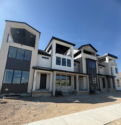 2992 W Windscape Dr #7
                     MLS #2145218