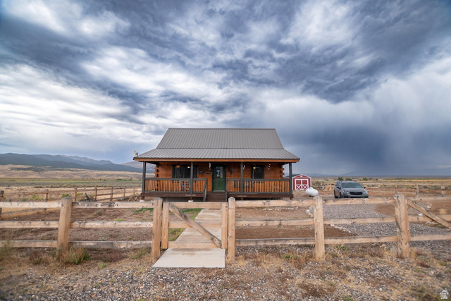 Main photo for 80 W 1050 S