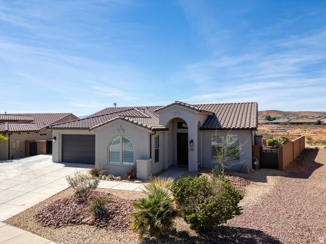 701 N Millcreek Springs Dr
                     MLS #2145423