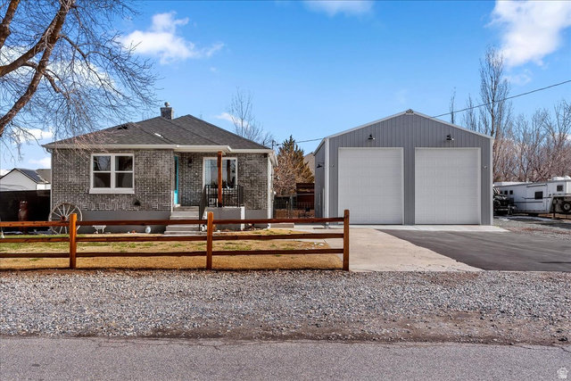 4608 S 6300 W, Hooper UT 84315