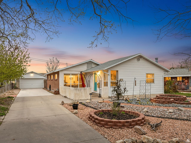 1273 N Colorado St
                     MLS #2145779