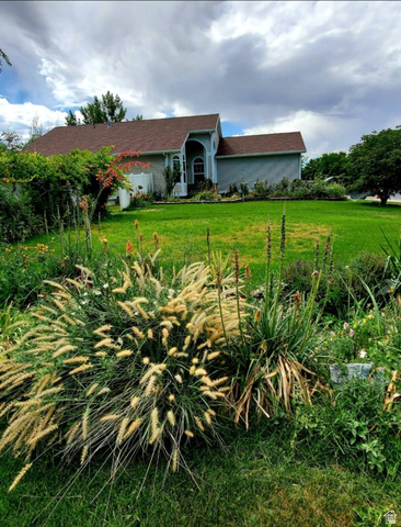 863 COUNTRY CLUB DR, Stansbury Park UT 84074