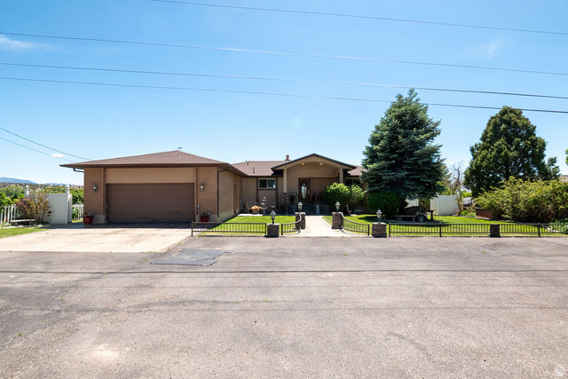 110 E 300 S
                     MLS #2146003