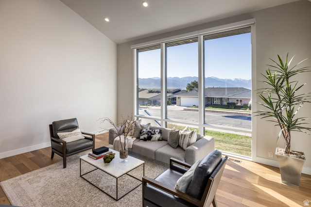 195 E North Sandrun Rd
                     MLS #2146032