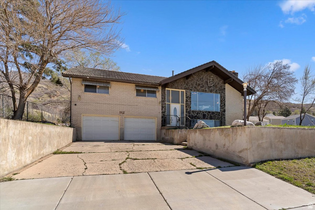 912 N EASTSIDE DR, Layton UT 84040