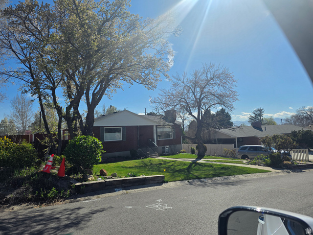 1860 E NORTHWOODSIDE DR, Holladay UT 84124