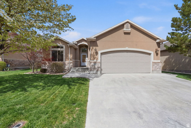 1578 W QUARTZ DR, South Jordan UT 84095