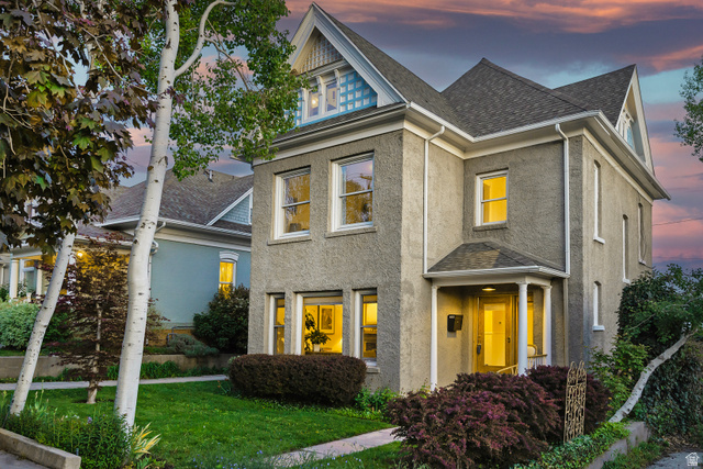 716 E 4th Ave
                     MLS #2146168