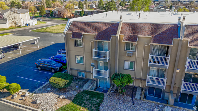 5600 MEADOW LN #144, South Ogden UT 84403