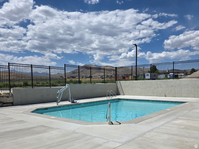 1481 N Saratoga View Ln #b
                     MLS #2146428