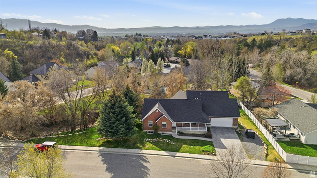 353 E ROBIN ST, Smithfield UT 84335