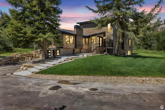 7775 N Pinebrook Rd
                     MLS #2146601