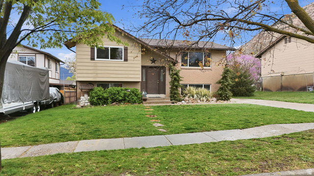 976 E 500 N
                     MLS #2146664