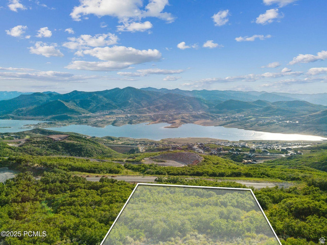 11556 N AEIRE CT, Hideout UT 84036