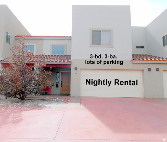 10  Desert Wind Dr
                     MLS #2147065