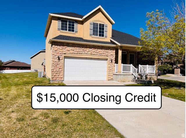 Main photo for 449 E Apple Blossom Ln