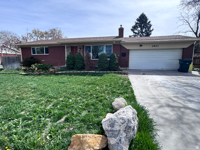 3927 W Rawhide Dr
                     MLS #2147250