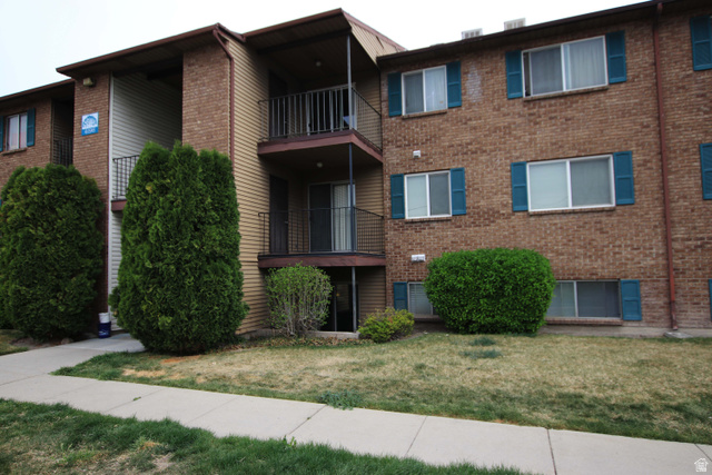 Main photo for 4196 S Oak Meadows Dr #21