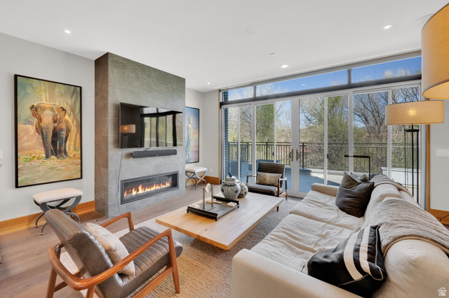 1201 E Wilmington Ave #205
                     MLS #2147298