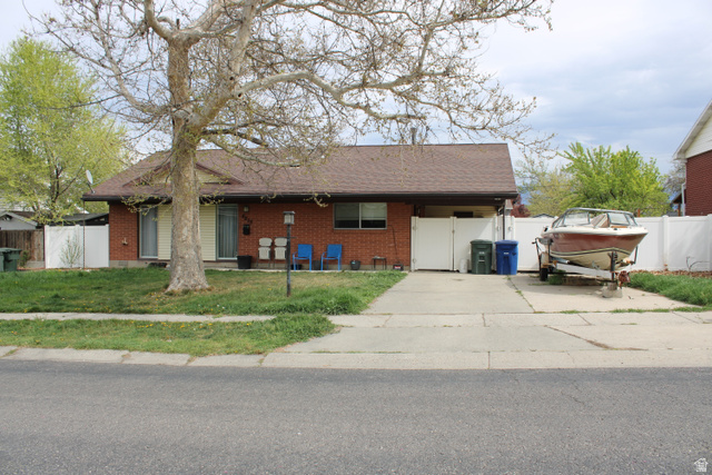 4215 S 3960 W
                     MLS #2147414