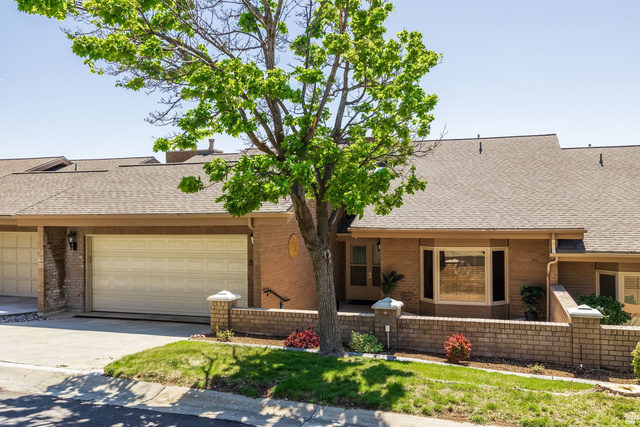 849 N Juniperpoint Dr
                     MLS #2147422