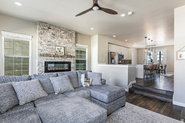 5328 W South Jordan Pkwy
                     MLS #2147482