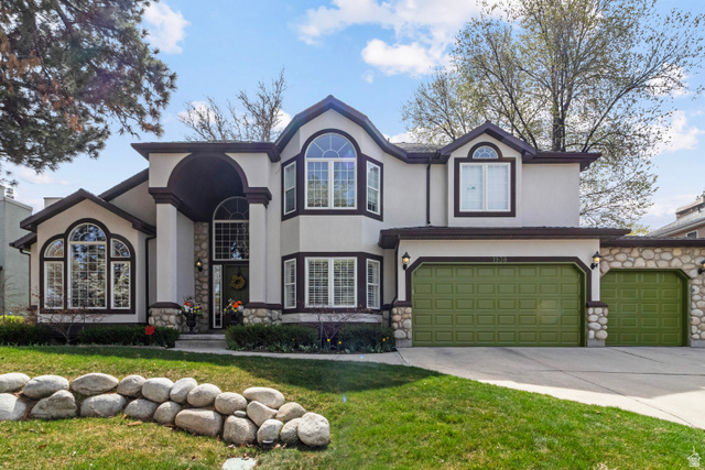 1938 E Vintage Woods Ct
                     MLS #2147599