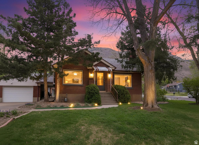 2132  Pierce Ave
                     MLS #2147608