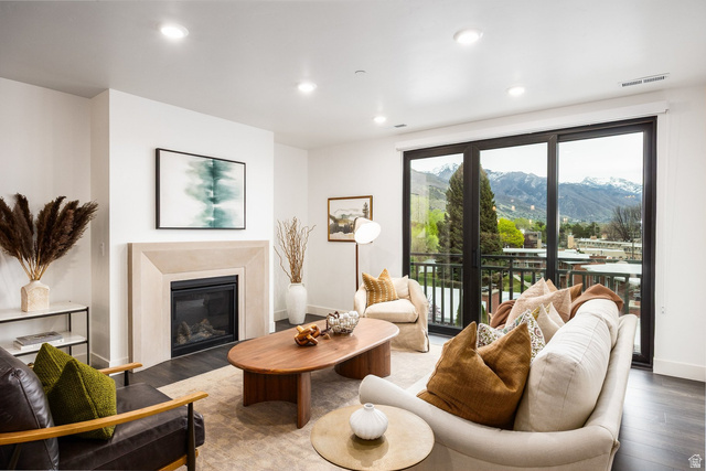 2250 E Murray Holladay Rd #306
                     MLS #2147696