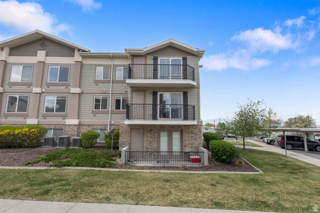 8229 S RESACA DR #D9, Midvale UT 84070