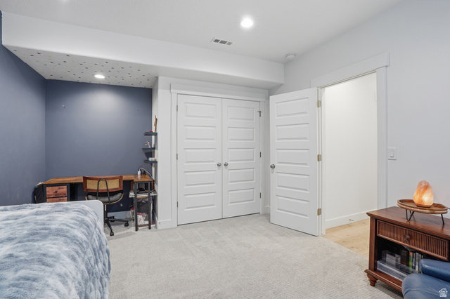 Property in Herriman - View 43