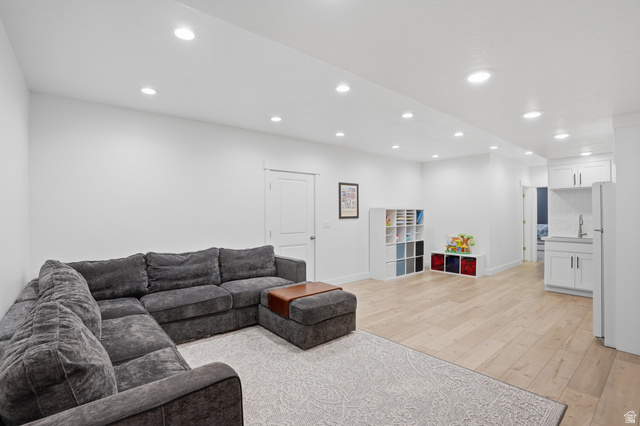 Property in Herriman - View 38