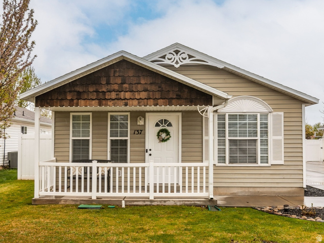 137 N 700 W
                     MLS #2147892