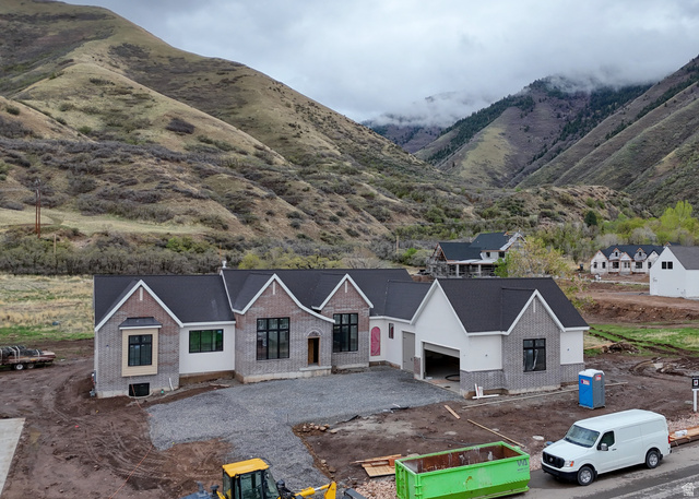 702 N 2000 E #305, Mapleton UT 84664