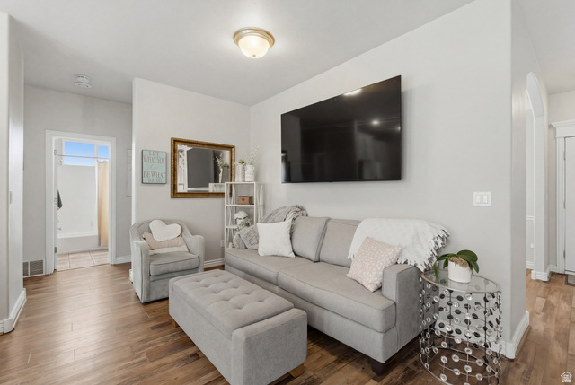 Property in Cedar Hills - View 5